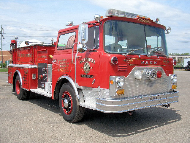 mack fire truck